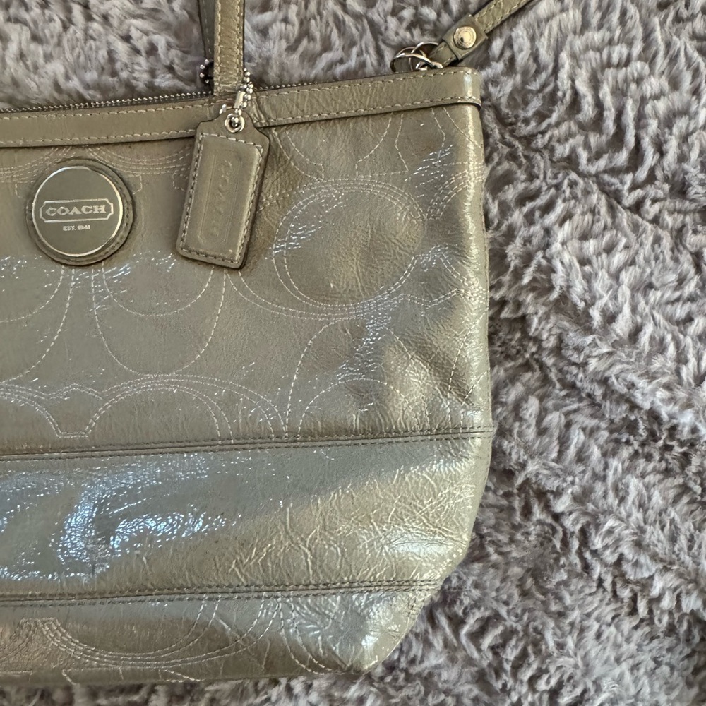 COACH Y2K Grey Leather Tote - Picture 14 of 15
